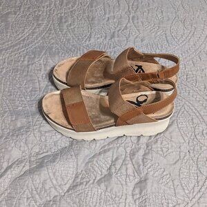 OTBT Copper Nova Slingback Platform Sandals (Copper)